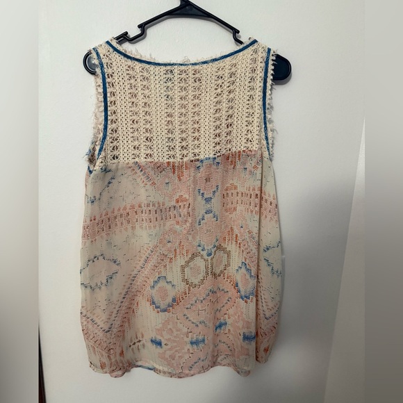 Gimmicks by BKE Boho Crochet Tank Top - Cream and Blue - Picture 2 of 4